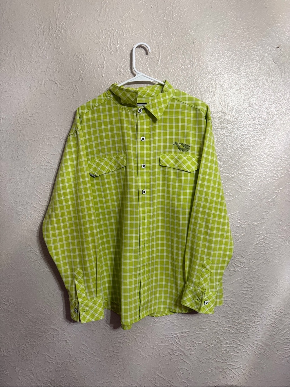 Mojo outdoors large Lime Plaid Long-Sleeve Button-Down Shirt